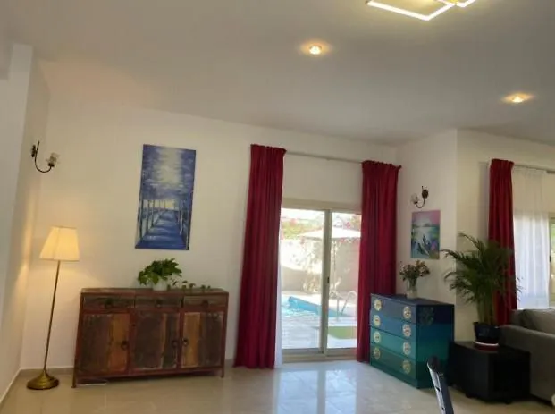 Villa 69, Sh-Kasa St - Umm Suqeim Umm Suqeim 2 - Dubai
